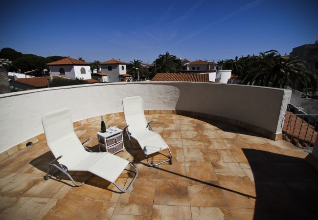 Alquiler casa independiente Cambrils playa. Solarium BONAVENTURA Alquiler casa independiente Cambrils playa. Solarium BONAVENTURA