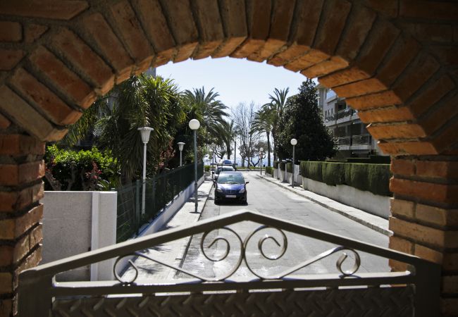 Villa en Cambrils - Villa BONAVENTURA Cambrils Playa & Paseo Marítimo Villa en Cambrils - Villa BONAVENTURA Cambrils Playa & Paseo Marítimo