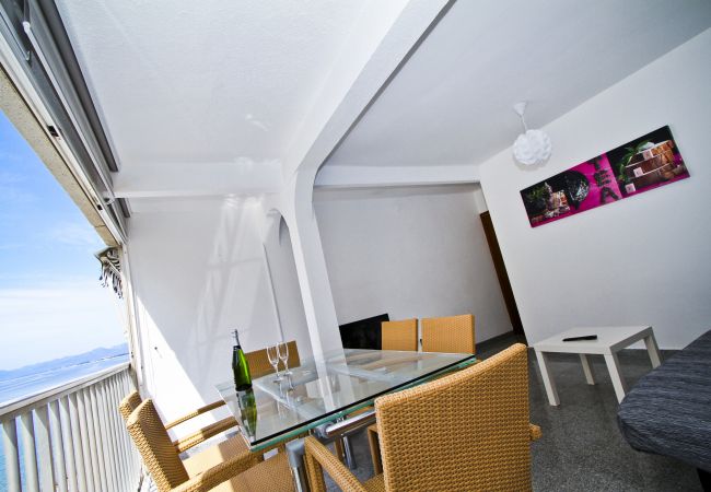 Alquiler apartamento Paseo Acantilados Salou - Salón Exterior Alquiler apartamento Paseo Acantilados Salou - Salón Exterior