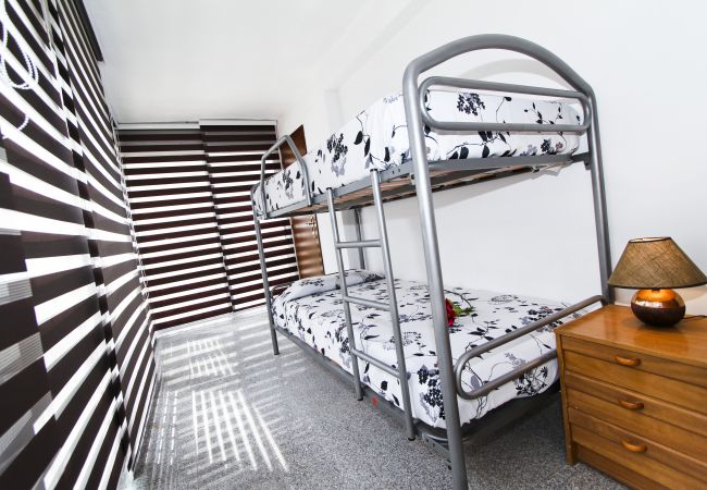 Alquiler apartamento Paseo Acantilados Salou - Dormitorio Literas Alquiler apartamento Paseo Acantilados Salou - Dormitorio Literas