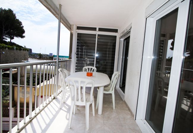 Alquiler apartamento Salou en primera línea de playa - Balcón Alquiler apartamento Paseo Acantilados Salou - Balcón Vistas Mar