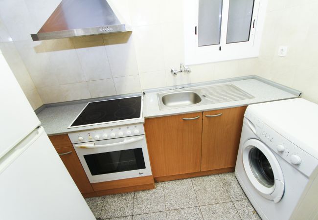 Alquiler apartamento Paseo Acantilados Salou - Cocina Alquiler apartamento Paseo Acantilados Salou - Cocina