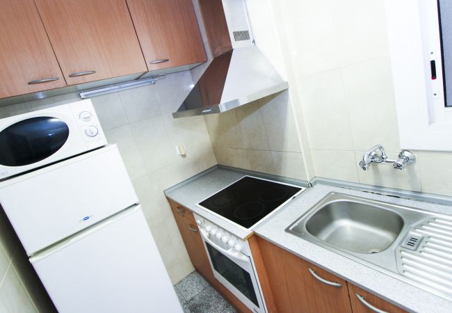 Alquiler apartamento Paseo Acantilados Salou - Cocina equipada Alquiler apartamento Paseo Acantilados Salou - Cocina equipada