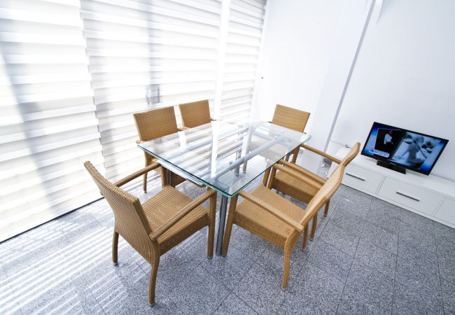 Alquiler apartamento Acantilado Salou - Salón con vistas al mar Alquiler apartamento Acantilados Salou - Salón con vistas al mar