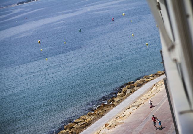 Alquiler apartamento Acantilados Salou - Salón con vistas al mar Alquiler apartamento Acantilados Salou - Salón con vistas al mar