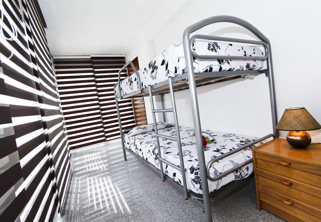 Alquiler apartamento Paseo Acantilados Salou - Dormitorio Literas Alquiler apartamento Paseo Acantilados Salou - Dormitorio Literas
