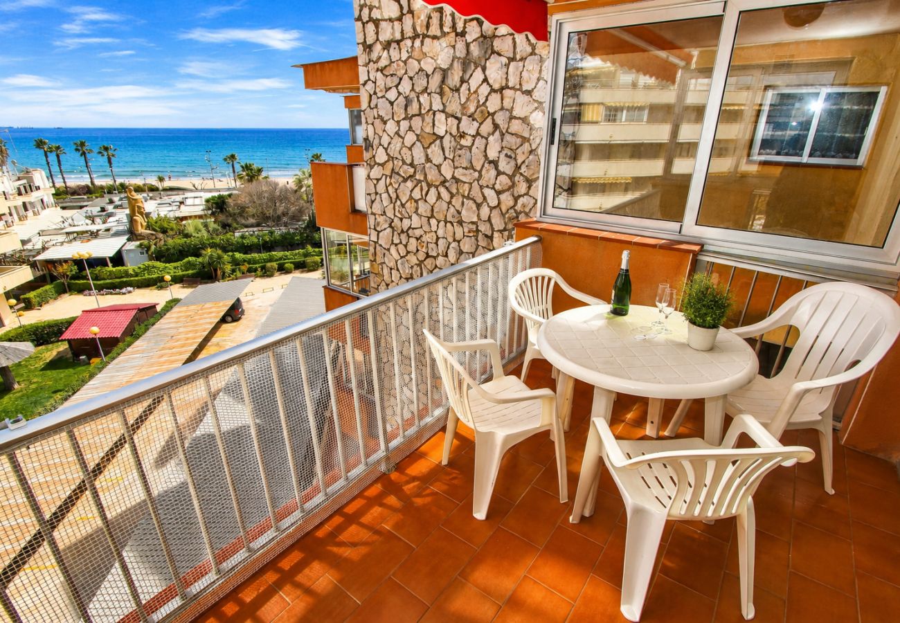 Apartamento en La Pineda - DMS Apartment