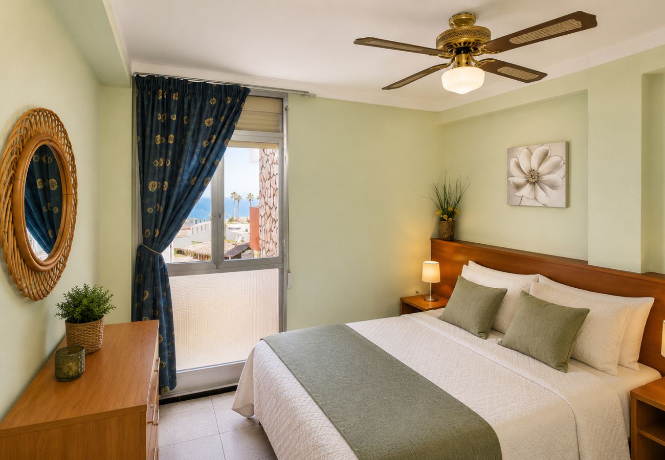 Apartamento en La Pineda - DMS Apartment