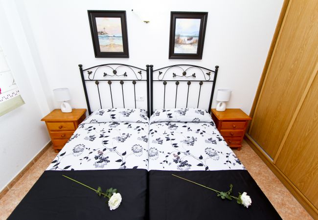 Apartamento en La Pineda - LOS RISCOS  Apartamento en La Pineda - LOS RISCOS