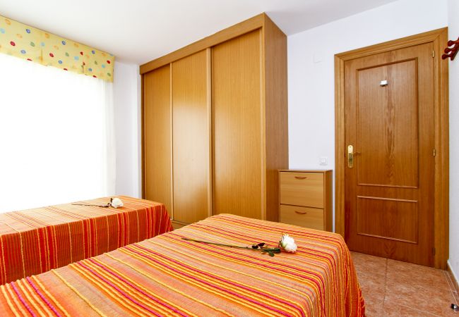 Apartamento en La Pineda - LOS RISCOS  Apartamento en La Pineda - LOS RISCOS