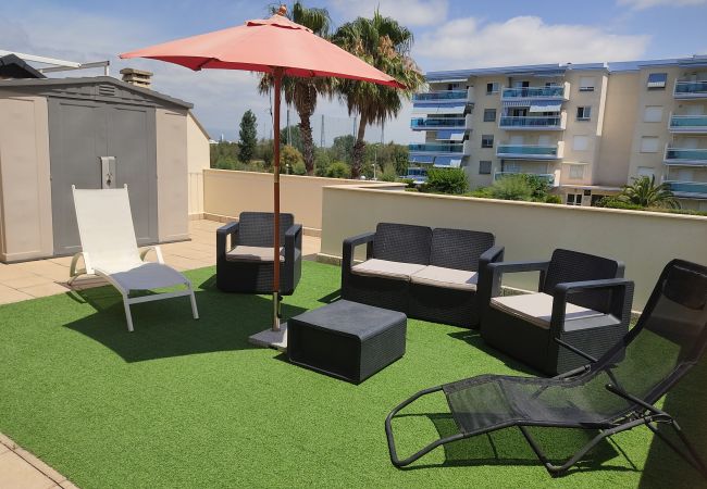 Apartamento en La Pineda - LOS RISCOS  Apartamento en La Pineda - LOS RISCOS