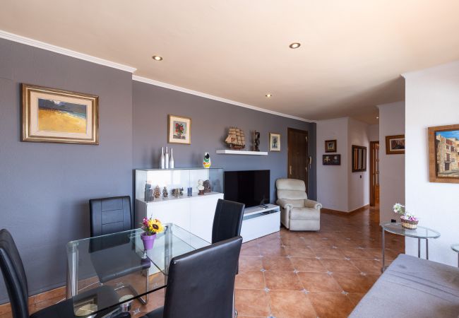 Apartamento en La Pineda - NEIA - Ático con vistas al mar, playa a 100m Apartamento en La Pineda - NEIA - Ático con vistas al mar, playa a 100m