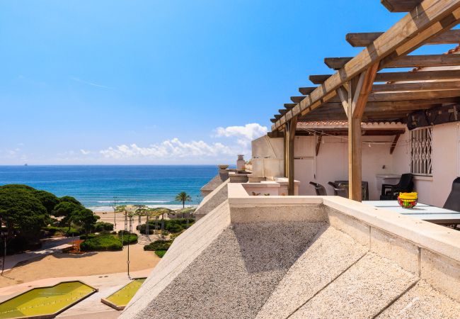 Apartamento en La Pineda - NEIA - Ático con vistas al mar, playa a 100m Apartamento en La Pineda - NEIA - Ático con vistas al mar, playa a 100m