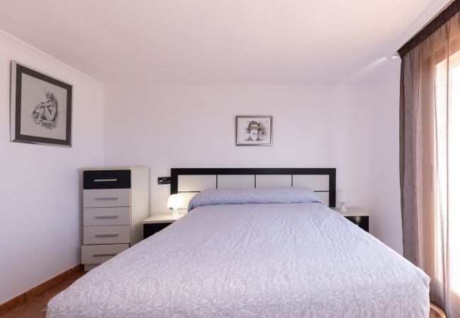 Apartamento en La Pineda - NEIA - Ático con vistas al mar, playa a 100m Apartamento en La Pineda - NEIA - Ático con vistas al mar, playa a 100m