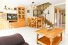 Casa en Cambrils - Casa OLIVERS - Piscina Comunitaria, playa a 300m  Casa en Cambrils - Casa OLIVERS - Piscina Comunitaria, playa a 300m