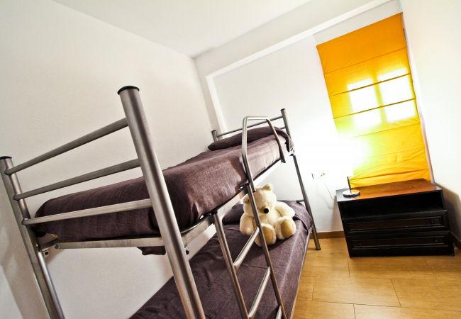 Apartamento en La Pineda - OSIRIS Apartment - Ideal Familias  Apartamento en La Pineda - OSIRIS Apartment - Ideal Familias
