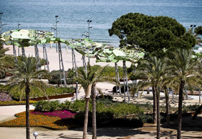 Apartamento en La Pineda - TECAVI - Ático con Vistas al Mar Apartamento en La Pineda - TECAVI - Ático con Vistas al Mar
