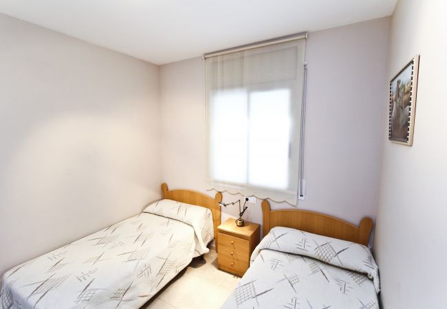 Apartamento en La Pineda - ROURA Apartment - Playa 100m Apartamento en La Pineda - ROURA Apartment - Playa 100m