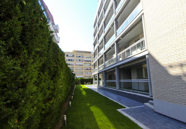 Apartamento en La Pineda - ROURA 2 Apartment - Piscina Comunitaria  Apartamento en La Pineda - ROURA 2 Apartment - Piscina Comunitaria