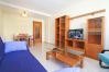 Apartamento en La Pineda - Apartamento con piscina cerca de la playa