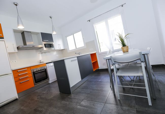 Apartamento en Salou - QUEENS 2B centro de Salou, playa a 300m Apartamento en Salou - QUEENS 2B centro de Salou, playa a 300m