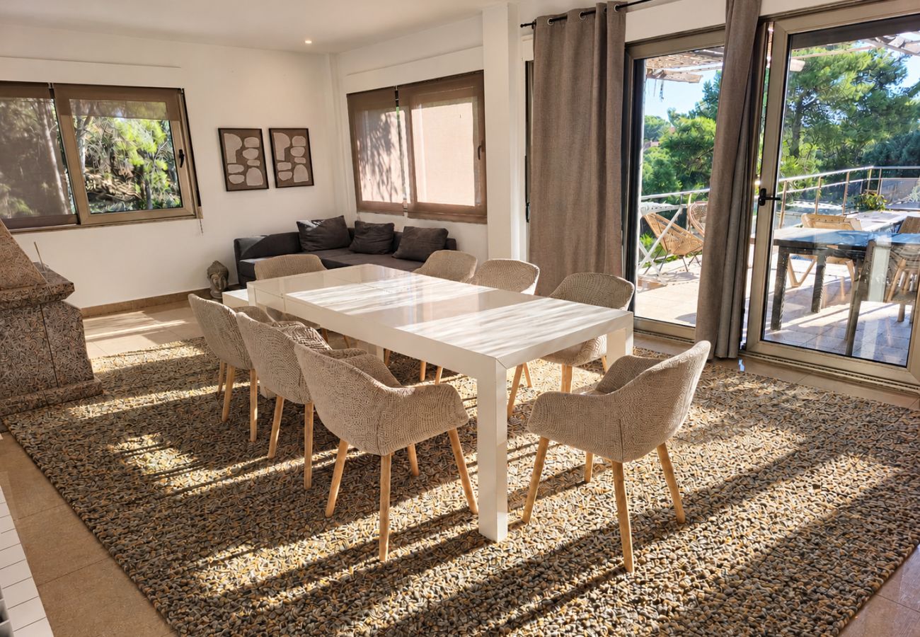 Villa en Tarragona - Villa NINA con piscina privada, playa a 500m 