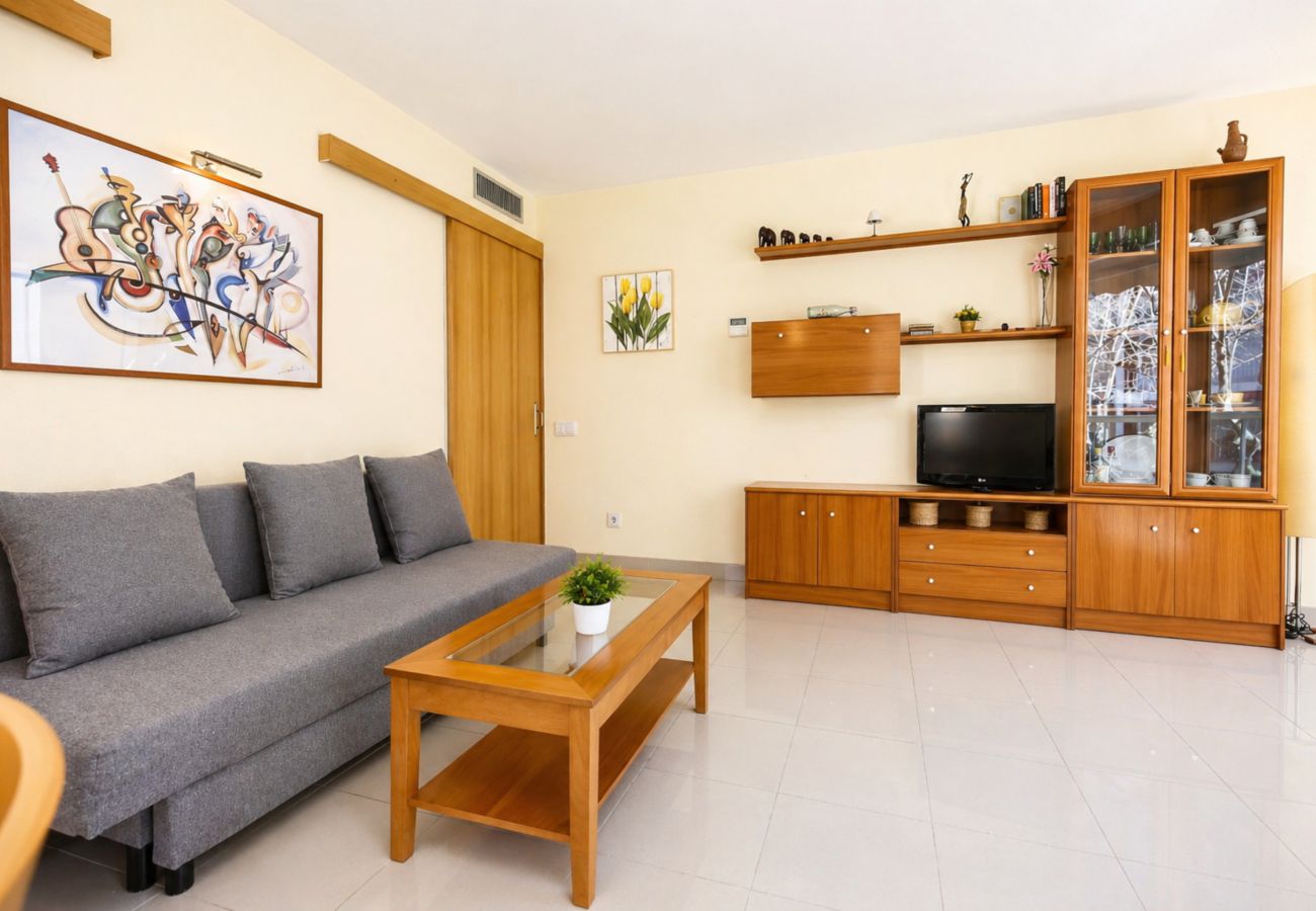 Apartamento en Salou - Apartamento céntrico, con piscina y A/C