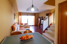 Casa en Cambrils - GALERA Adosado en primera linea de playa, Complejo con SPA&Piscinas. Solo para familias.