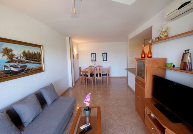 Apartamento en La Pineda - LOS RISCOS 2  Apartamento en La Pineda - LOS RISCOS 2