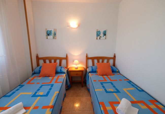 Apartamento en La Pineda - LOS RISCOS 2  Apartamento en La Pineda - LOS RISCOS 2