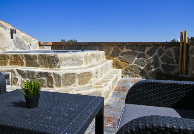 Casa en Salou - NATURE PLUS - Barbacoa - Jacuzzi - Piscina  Casa en Salou - NATURE PLUS - Barbacoa - Jacuzzi - Piscina