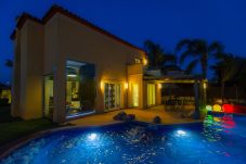 Villa en Reus - ZENLUXE PLANETCOSTADORADA