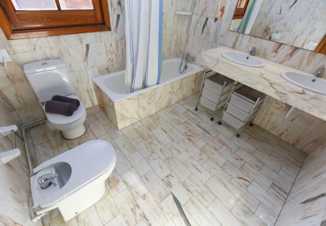 Villa en Cambrils - Villa GERANIS - Only Families Villa en Cambrils - Villa GERANIS - Only Families