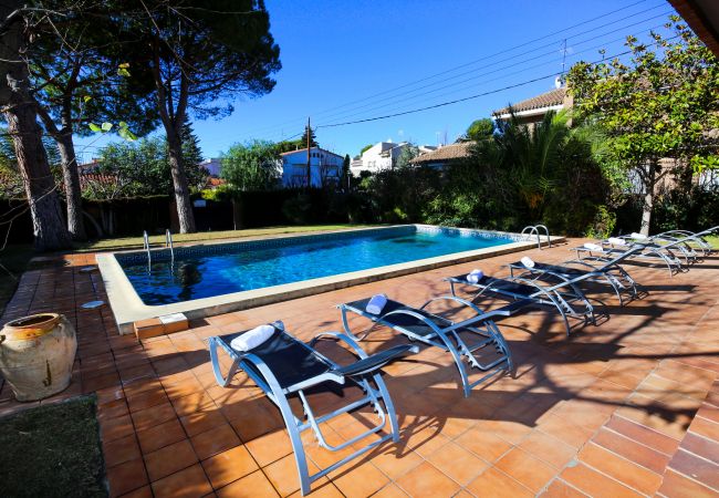 Villa en Cambrils - Villa GERANIS - Only Families Villa en Cambrils - Villa GERANIS - Only Families