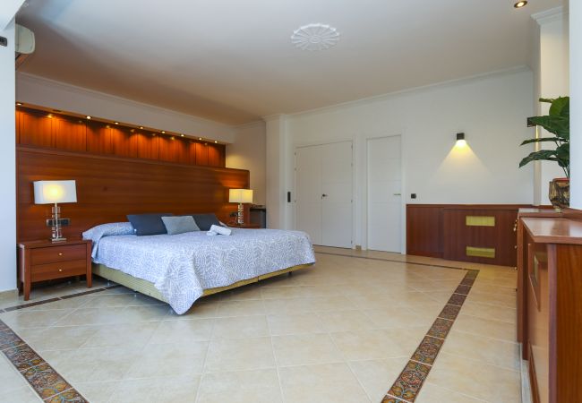 Villa en Cambrils - Villa IBIZA  Villa en Cambrils - Villa IBIZA