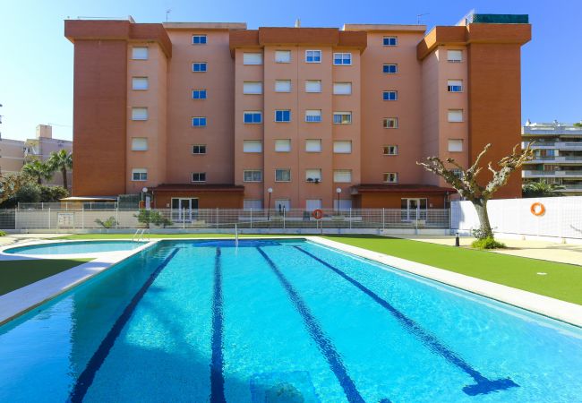 Apartamento en La Pineda - TECAVI II Apartment