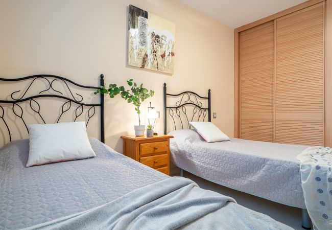 Apartamento en La Pineda - MALDIVAS III Complex Apartamento en La Pineda - MALDIVAS III Complex