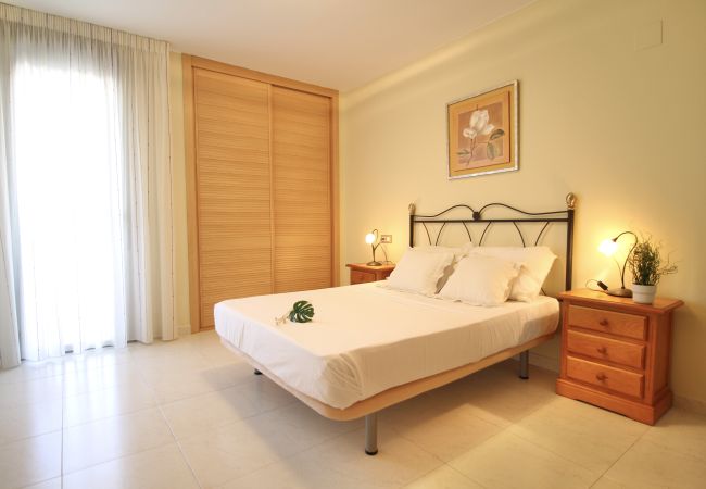 Apartamento en La Pineda - MALDIVAS III Complex Apartamento en La Pineda - MALDIVAS III Complex