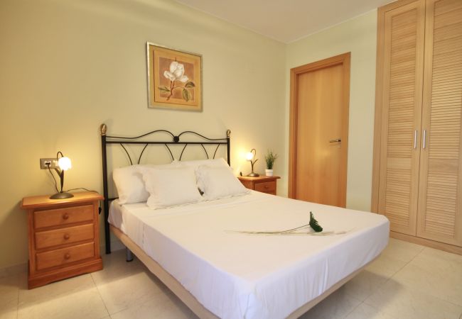 Apartamento en La Pineda - MALDIVAS III Complex Apartamento en La Pineda - MALDIVAS III Complex