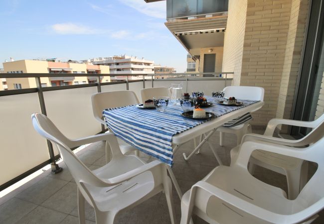 Apartamento en La Pineda - MALDIVAS III Complex Apartamento en La Pineda - MALDIVAS III Complex