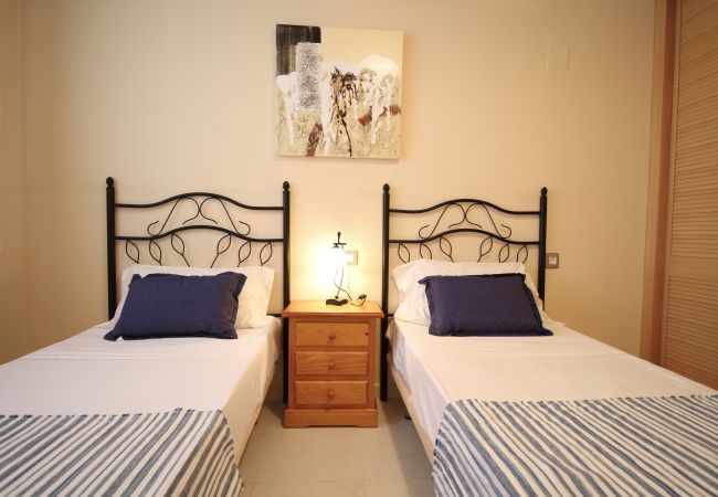 Apartamento en La Pineda - MALDIVAS III Complex Apartamento en La Pineda - MALDIVAS III Complex