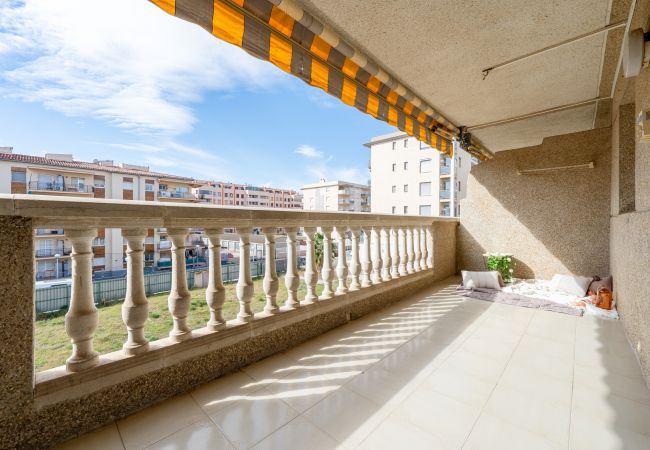 Apartamento en La Pineda - ALBENIZ Apartments  Apartamento en La Pineda - ALBENIZ Apartments