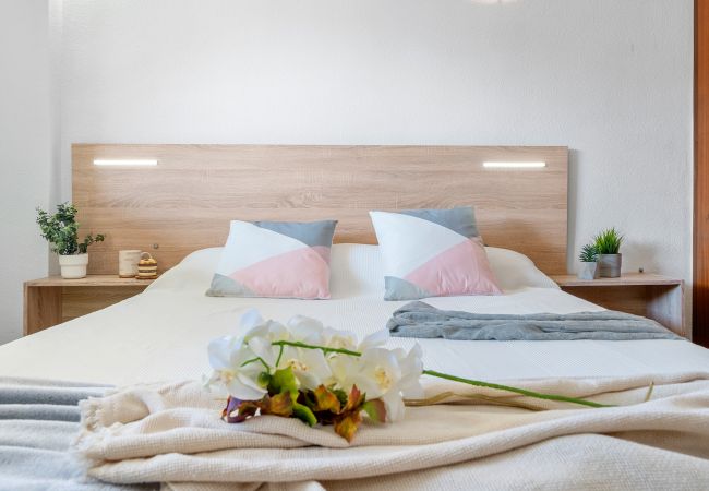 Apartamento en La Pineda - ALBENIZ Apartments  Apartamento en La Pineda - ALBENIZ Apartments