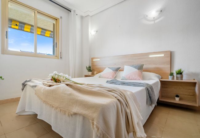 Apartamento en La Pineda - ALBENIZ Apartments  Apartamento en La Pineda - ALBENIZ Apartments