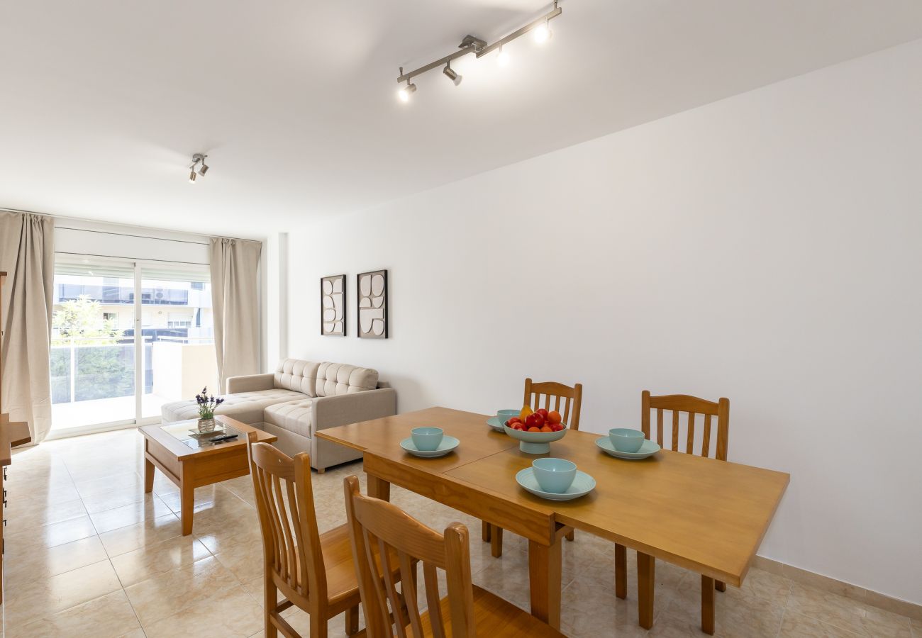 Apartamento en La Pineda - NOVA PINEDA Apartments