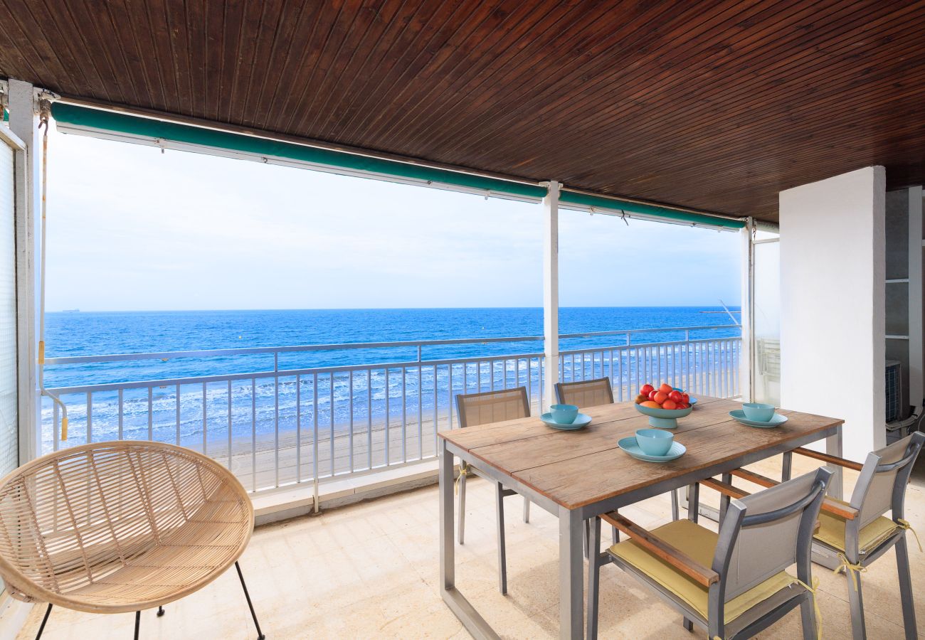 Apartamento en La Pineda - BELL RACO Front Beach
