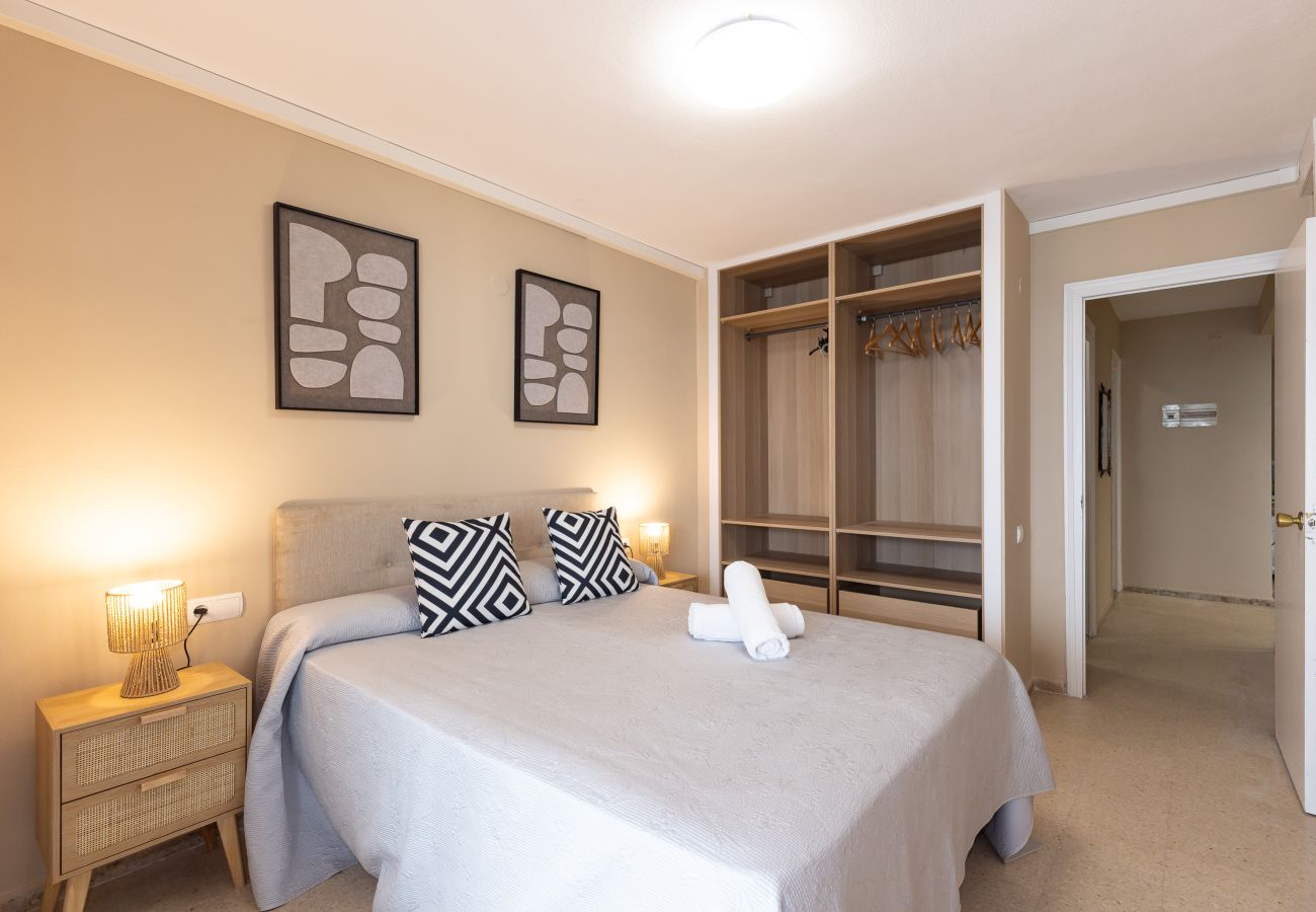 Apartamento en La Pineda - BELL RACO Front Beach