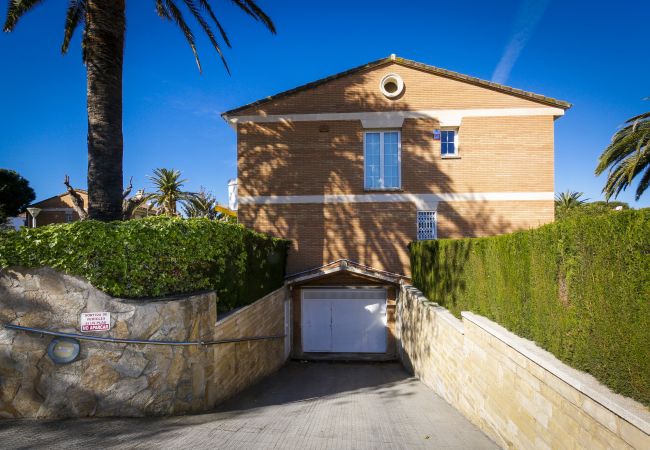 House in Cambrils - OXFOR - Terraced House with Communal Pool House in Cambrils - OXFOR - Terraced House with Communal Pool
