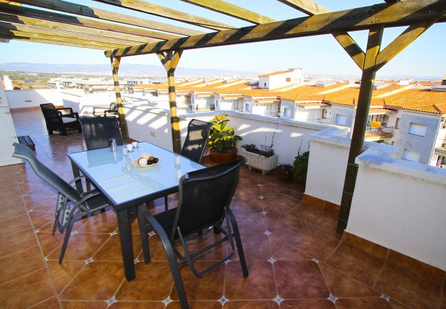 Apartment in La Pineda - NEIA -  Penthouse with sea views, beach at 100m Apartment in La Pineda - NEIA -  Penthouse with sea views, beach at 100m