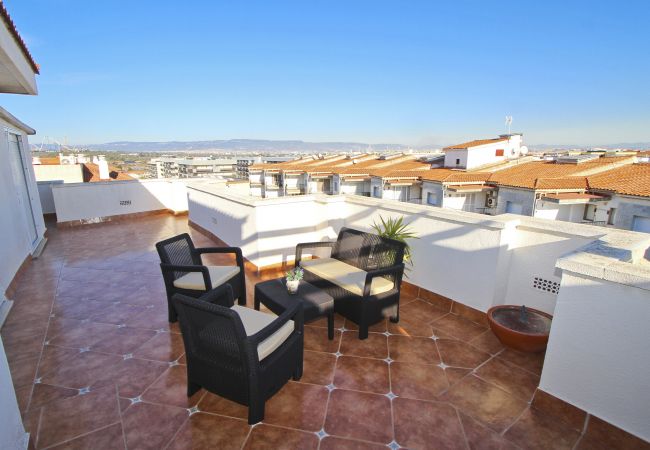 Apartment in La Pineda - NEIA -  Penthouse with sea views, beach at 100m Apartment in La Pineda - NEIA -  Penthouse with sea views, beach at 100m